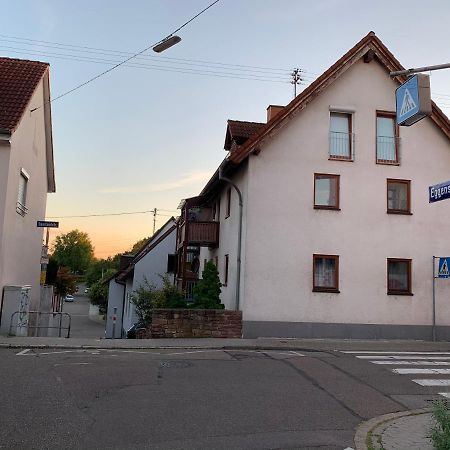 Fachwerkhaus in ruhiger Altstadt by Rabe - free Netflix&eigene Terrasse Karlsruhe Exterior foto