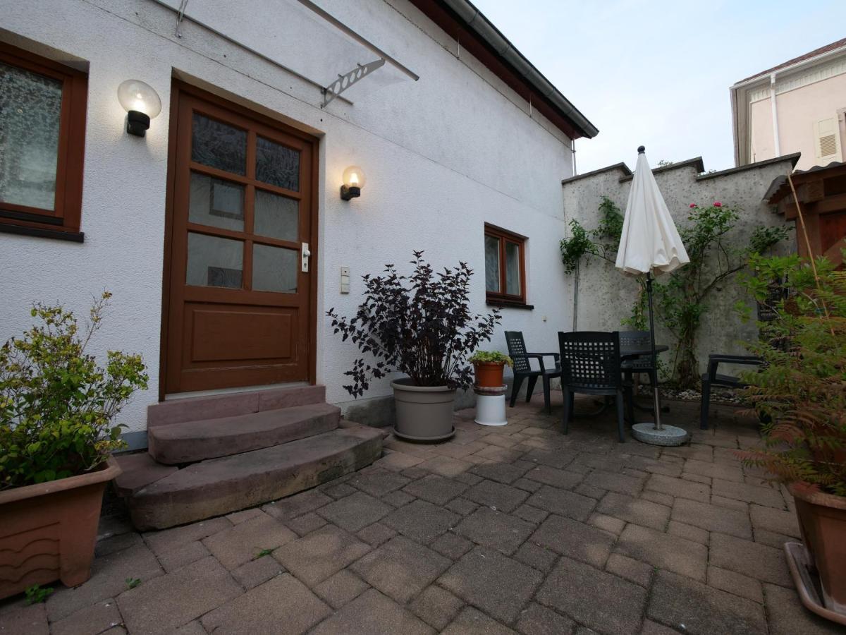 Fachwerkhaus in ruhiger Altstadt by Rabe - free Netflix&eigene Terrasse Karlsruhe Exterior foto